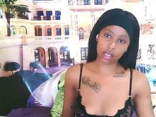 EbonSexyRed